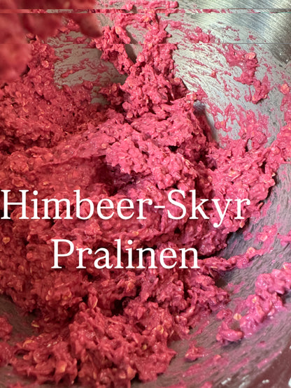 Himbeer-Skyr Pralinen für Hunde, Hundeleckerlies, Hundesnack