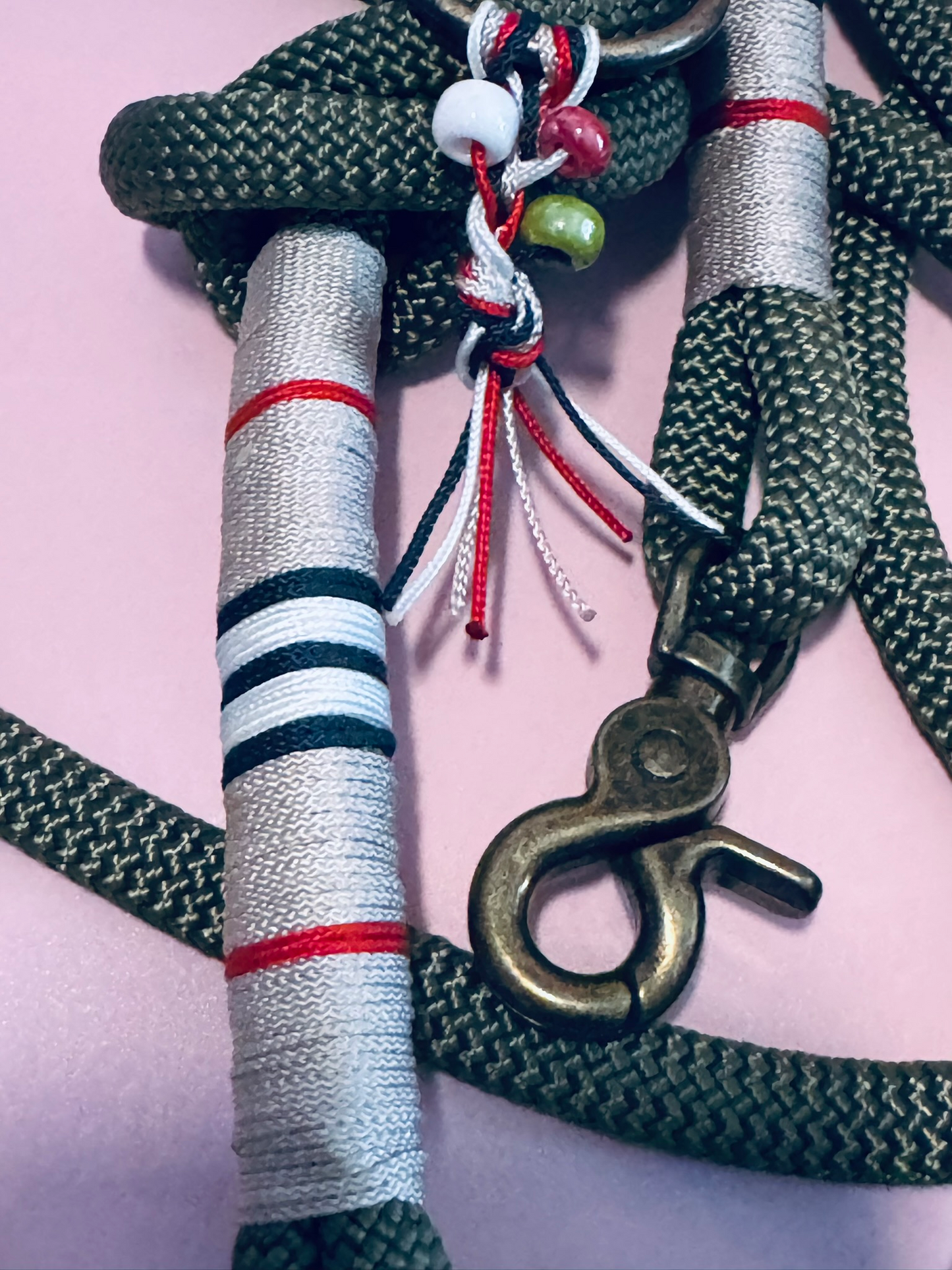 Tauleine für mittelgroße und große Hunde in oliv,  stylisches Design