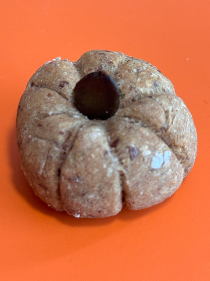 Kürbis aus Thunfischcreme für Hunde